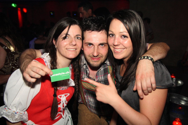05.06.10 - Saturday-Night Party