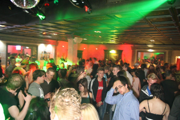 05.06.10 - Saturday-Night Party