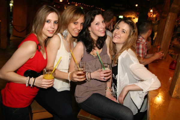 05.06.10 - Saturday-Night Party