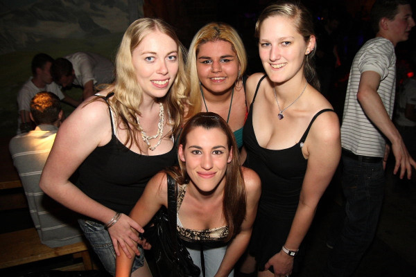 05.06.10 - Saturday-Night Party