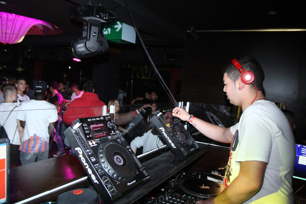 06.06.2014 - Les Amis Zürich
