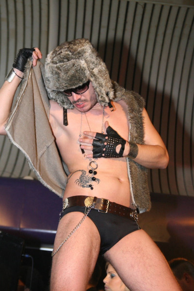 MASQUERADE - TOM NOVY 08.01.2011 