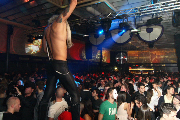 MASQUERADE - TOM NOVY 08.01.2011 