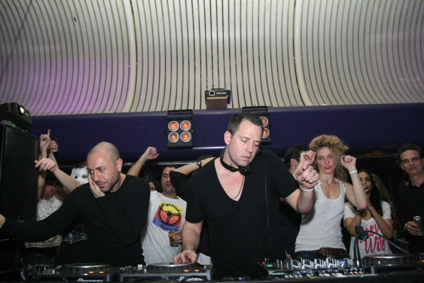 MASQUERADE - TOM NOVY 08.01.2011 