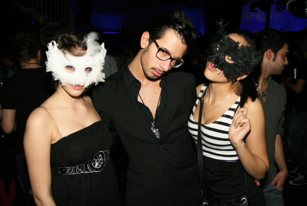 MASQUERADE - TOM NOVY 08.01.2011 