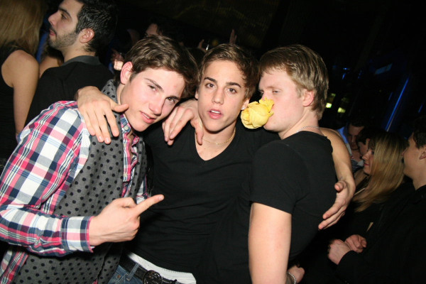 MASQUERADE - TOM NOVY 08.01.2011 