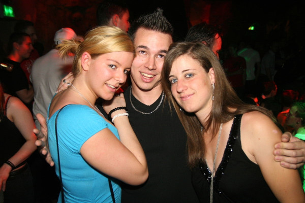 08.05.10 - Saturday-Night Party
