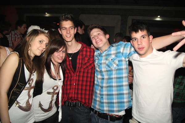 08.05.10 - Saturday-Night Party