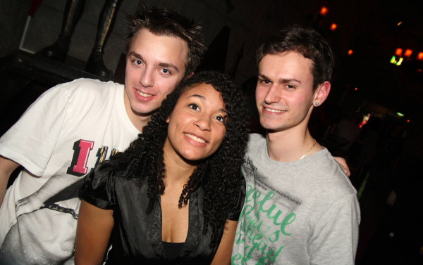 16.04.10 - House Attack