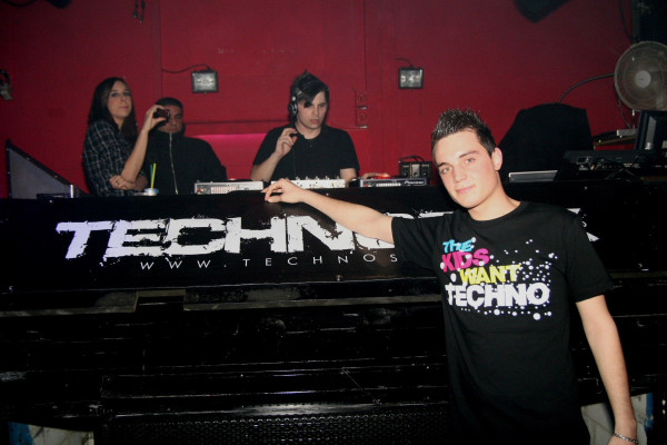 TECHNOSEX AHMED SENDIL