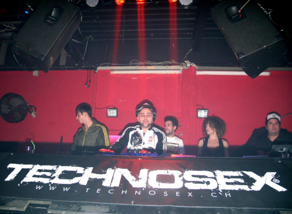 TECHNOSEX AHMED SENDIL