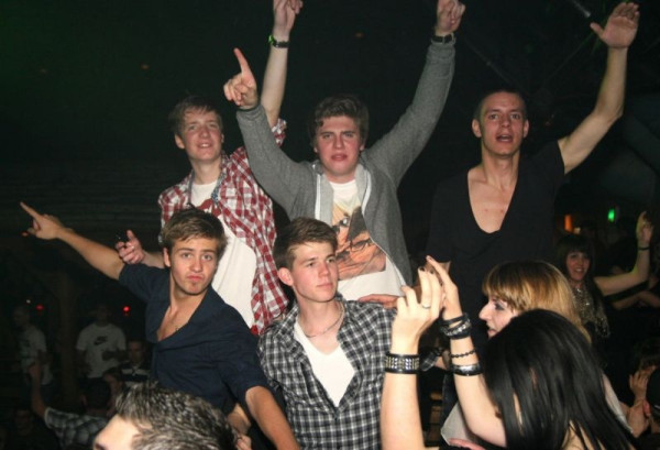 24.04.10 - Saturday-Night Party