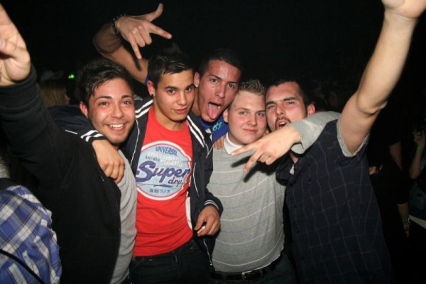 24.04.10 - Saturday-Night Party