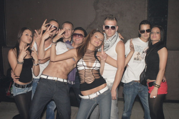 27.06.09 - Double House - Bikini Fashion .