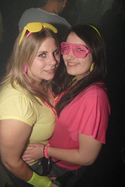 27.06.09 - Double House - Bikini Fashion .