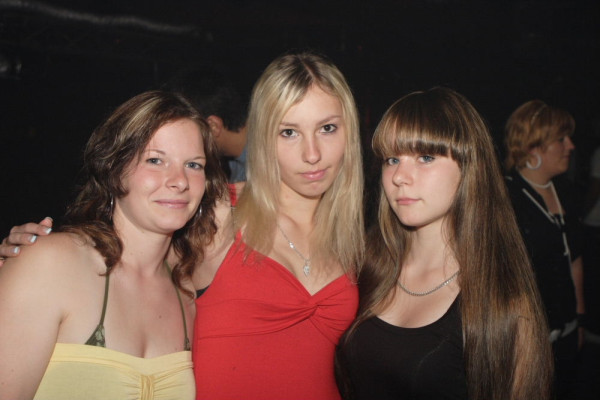 27.06.09 - Double House - Bikini Fashion .