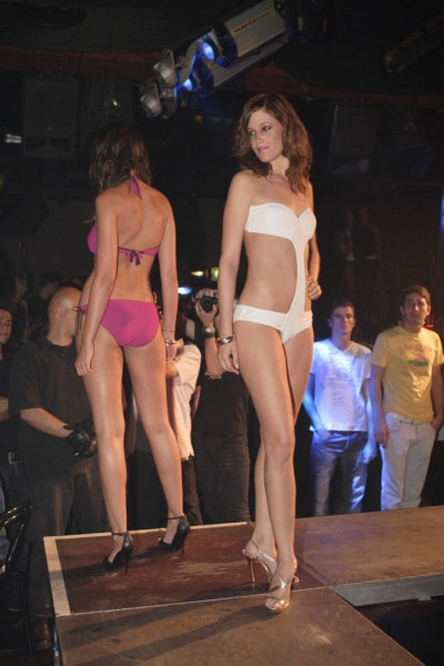 27.06.09 - Double House - Bikini Fashion .