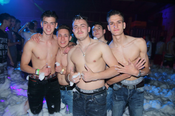 28.05.2016 - Schaumparty Regensdorf