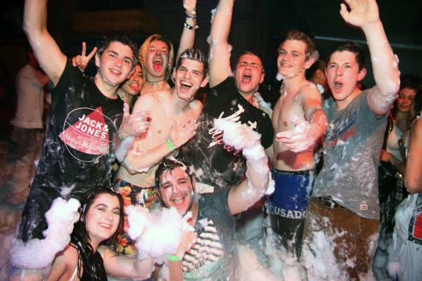 28.05.2016 - Schaumparty Regensdorf