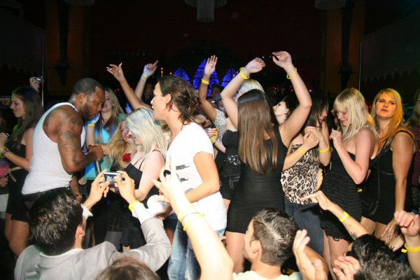 Flo Rida - Life - 31.07.2011