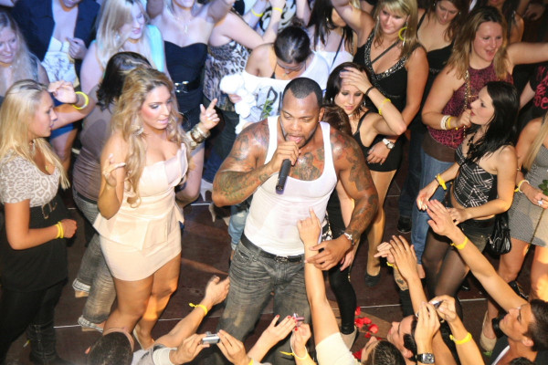 Flo Rida - Life - 31.07.2011